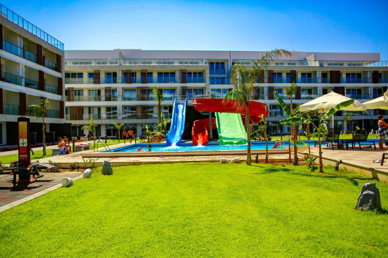 Courtyard Long Beach Holiday Resort Iskele District  Kültér fotó